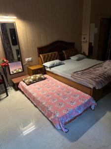 Kaashi Flora - Luxury 3BHK