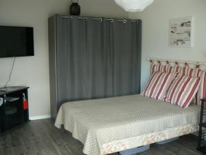 VANNES STUDIO RECENT AU CALME