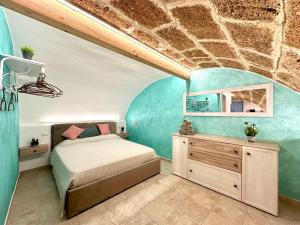 POMA DE CASA - Carrer de Pa i Algua