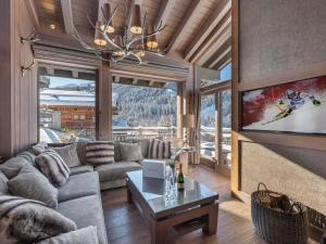 Chalet de luxe avec jacuzzi et garage à Courchevel - FR-1-563-30