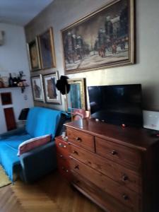 Casa Mia Antique