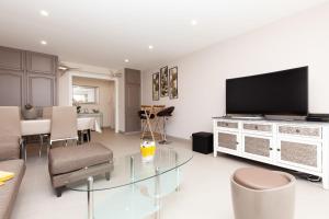 2-Br apartment 2 minutes from the beach parking