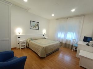 Doppel-/Zweibettzimmer mit Meerblick
