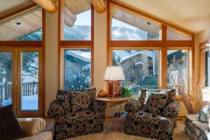 Ski Way Home Steps to the Warm Springs Lift - Ubytování bez kategorie ve městě Ketchum