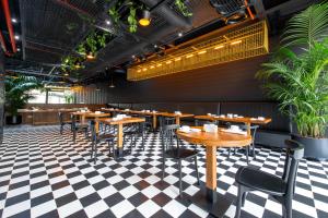 Hotel Twenties Tbilisi - Stay & Dine