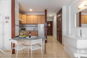 GO2TENERIFE ApartAzul Near the beach & Pool view