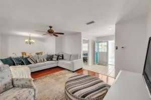 Sunny Retreat in Clearwater home - سيفتي هاربور