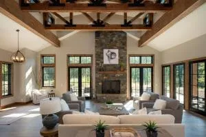 The Sheepbend Home - Luxury Home Steps to River! - Bellevue