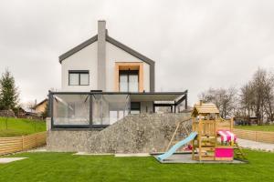 Villa The Frame - 4BR, Sauna, BBQ and Playground