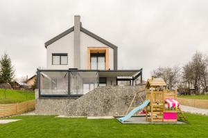 Villa The Frame - 4BR, Sauna, BBQ and Playground