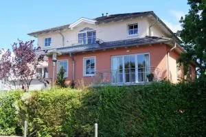 Großzügige Whg. mit verglaster Veranda, geschützter Terrasse - Kühlungsborn