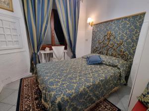 LA SEDE DELLARTE Monolocale Studio e Camere in Torre Medievale vicino a Duomo e Piazza Signoria