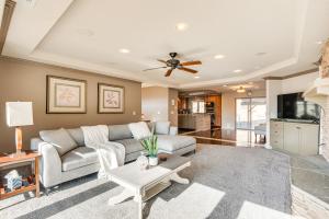 Expansive Mountain Gem Game Room, 3 Mi to Acton