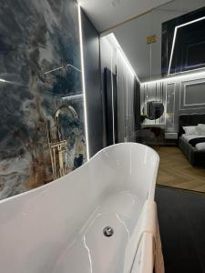 Paris in Cracow Apartment