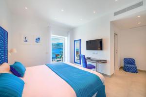 My Exclusive Italy - Beachfront Villa Sorrento & private sea access