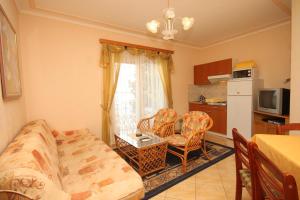 Apartments by the sea Kraj, Pasman - 3460