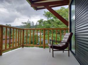 Casa 3 suítes piscina churrasqueira vista natureza