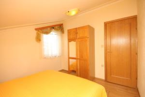 Apartments by the sea Kraj, Pasman - 3460