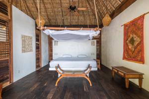 Oceanfront Casa Rhino