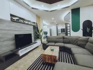 Luxury Semi D Gunung R by Irainbow - 务边