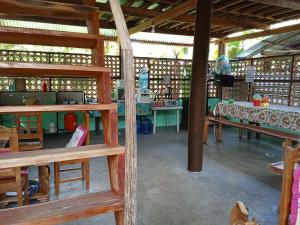 LHOYJEAN Garden Hostel