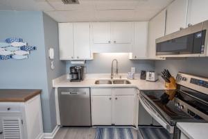 ROYAL GARDEN RESORT 301 condo