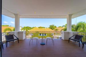 Luxurious 5-Bedroom Private Pool Villa! PV6