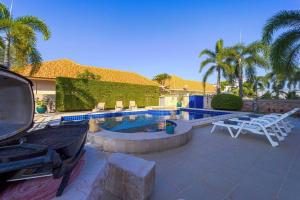 Luxurious 5-Bedroom Private Pool Villa! PV6