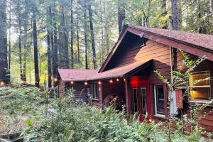 The Groves at Redway Beach - Craftsman - Redway