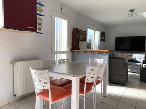 Maisons de vacances Maison a Trebeurden : Jardin, Terrasse, WIFI, Parking, 3 Chambres, Plages et Commerces a Proximite - FR-1-368-402 : photos des chambres