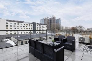Exclusive Apartment in Katowice with Balcony, Parking, Gym and Sauna by Renters