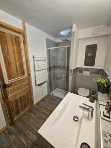 Appartements NEW -Le Remp'Art Medieval - Pied du Chateau : photos des chambres