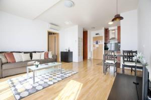 Standard Apartment by Hi5 - Kazinczy street