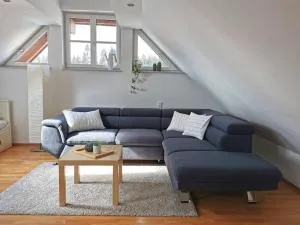 Ruhige 3-Zimmer-Wohnung am Stadtrand mit Bergblick - Pointing