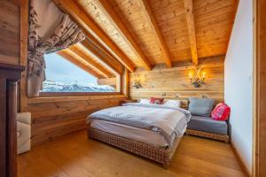 Above the Clouds - spacious chalet with great view