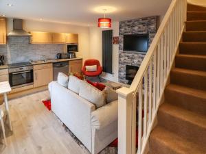 2 Stoneleigh Cottage