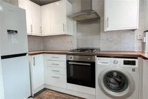 Diana's Place - Dolphinʼs Barn