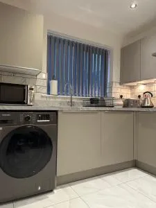 Lush Place - 拉德克利夫