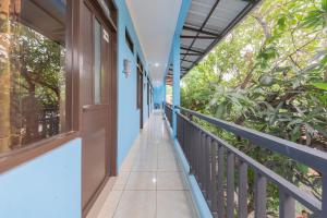 RedDoorz Syariah near Alun Alun Palimanan