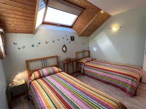 Maisons de vacances Maison spacieuse 8 pers avec terrasse - St-Chaffrey-S.Chevalier - FR-1-330E-134 : photos des chambres