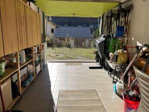 Maisons de vacances Maison spacieuse 8 pers avec terrasse - St-Chaffrey-S.Chevalier - FR-1-330E-134 : photos des chambres