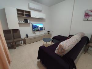 Dolphin Court 3-Bedroom Sea View Apartment in Marsaskala, Malta