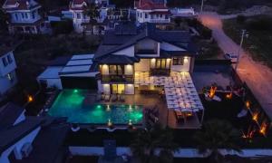 Fethiye Çalışta 8 Kişilik Lüks Villa Gezer