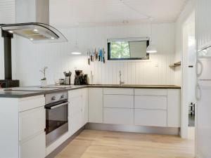 Holiday Home Siona - 300m from the sea by Interhome