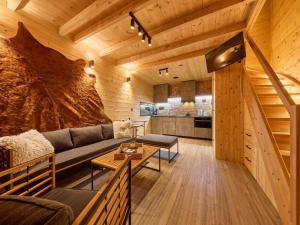 Chalet Luxe Timber Lodge & Pet Retreat by Interhome