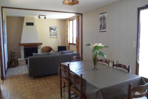 Villas En Perigord Noir paulin maison au calme proche : photos des chambres