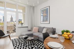 City Panorama Spacious Apartment by Renters Prestige
