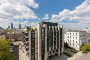 City Panorama Spacious Apartment by Renters