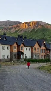 Villa Maihue departamentos de montaña - Caviahue - 卡薇亚惠