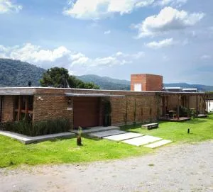 Monte Sião Château - Mundo Novo